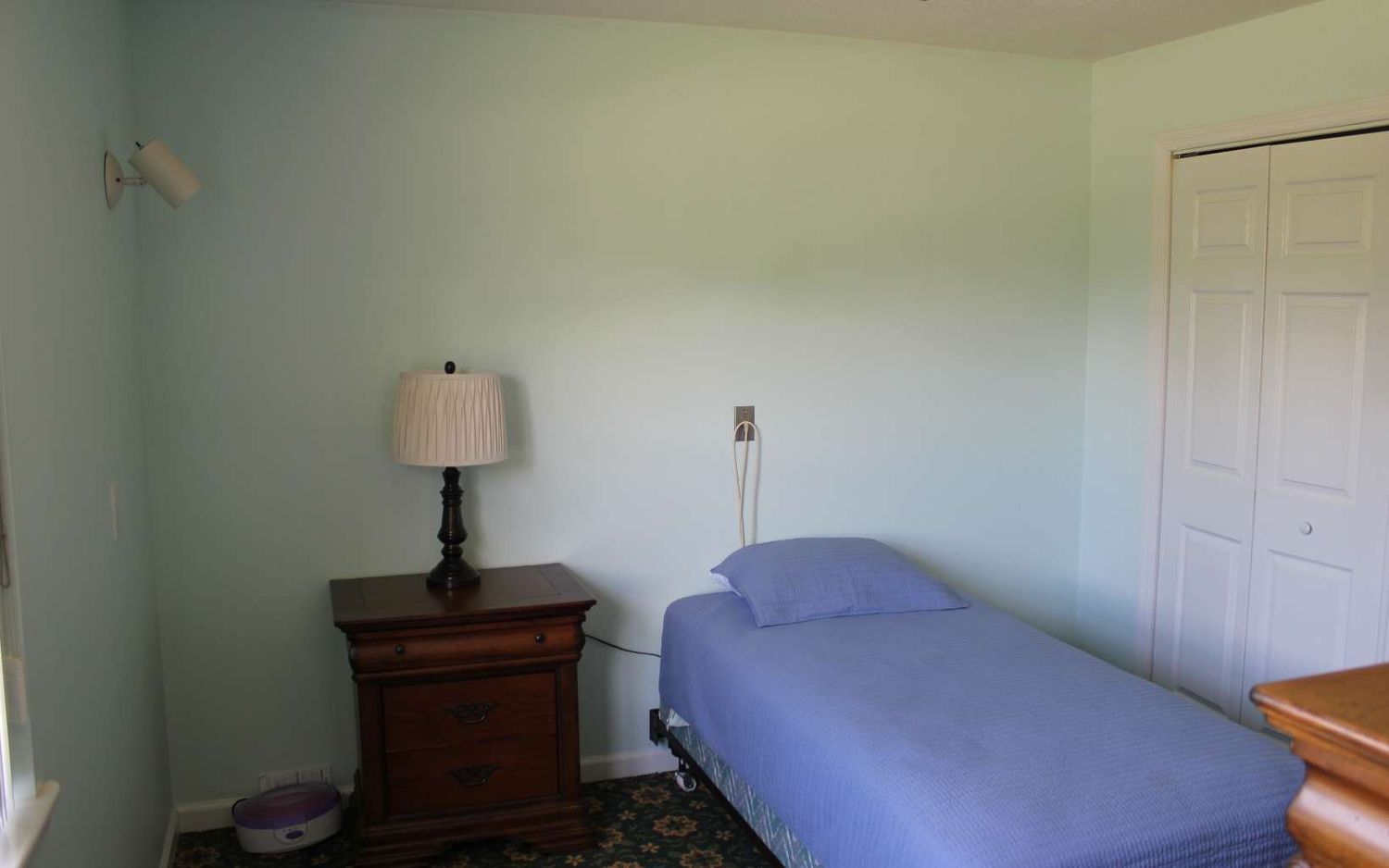 56 W Vineyard Ln, Hayesville, NC 28904